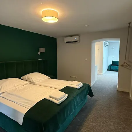 Stara Biblioteka 4* فروتسواف
