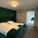 Stara Biblioteka 4* فروتسواف