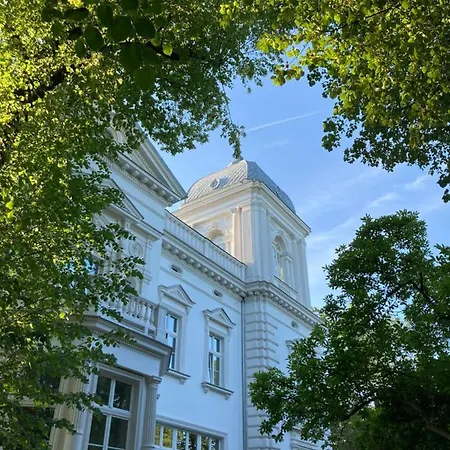 Aparthotel Stara Biblioteka *